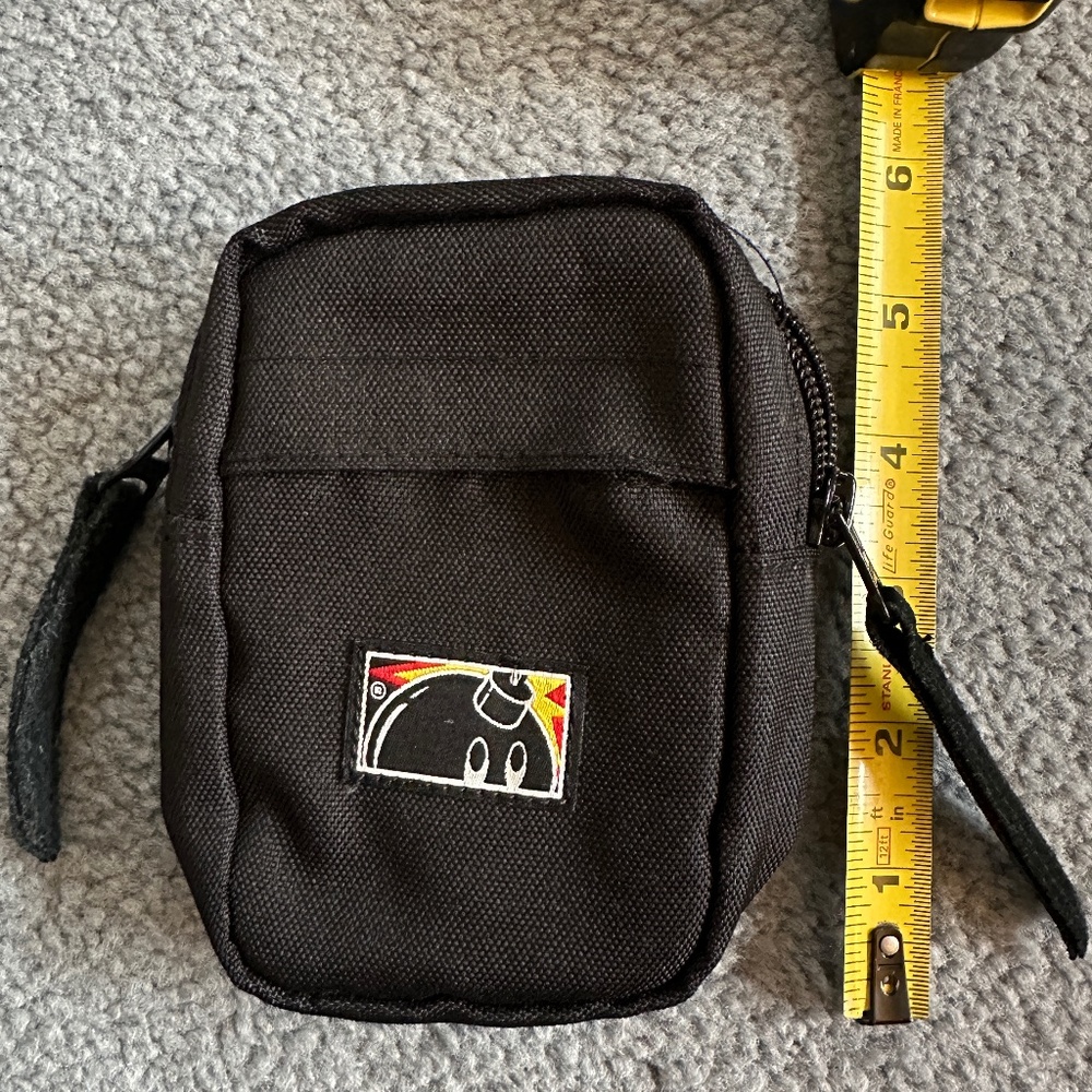 Hundreds 6" pouch